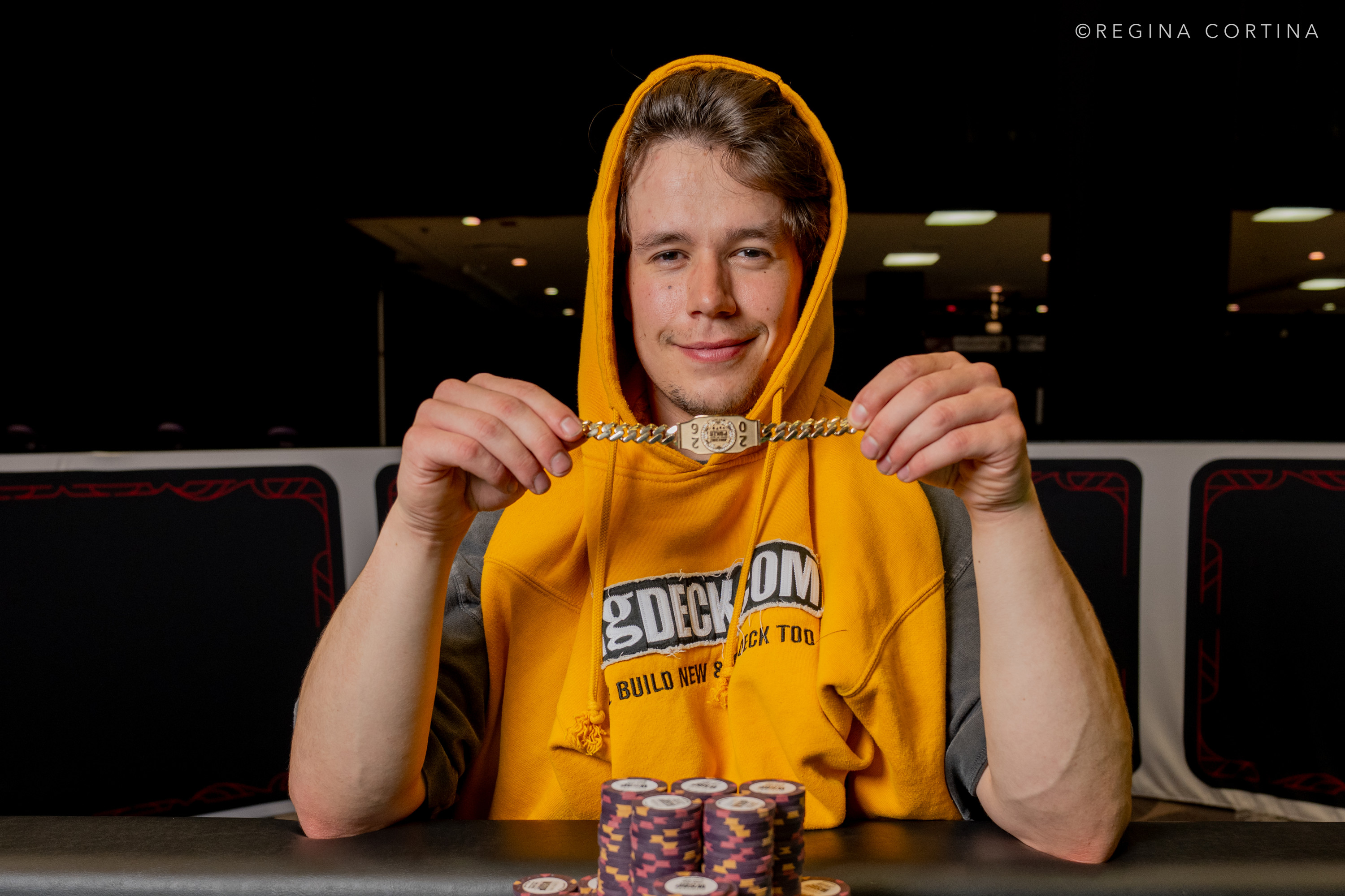 专业解析：Garrett Dwire 在WSOP 2026「夏日储蓄」赛事中的制胜逻辑 - 新葡京娱乐城官方